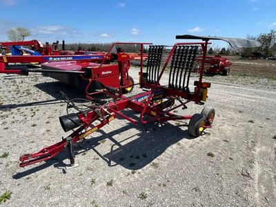 2016 New Holland PROROTOR 3114