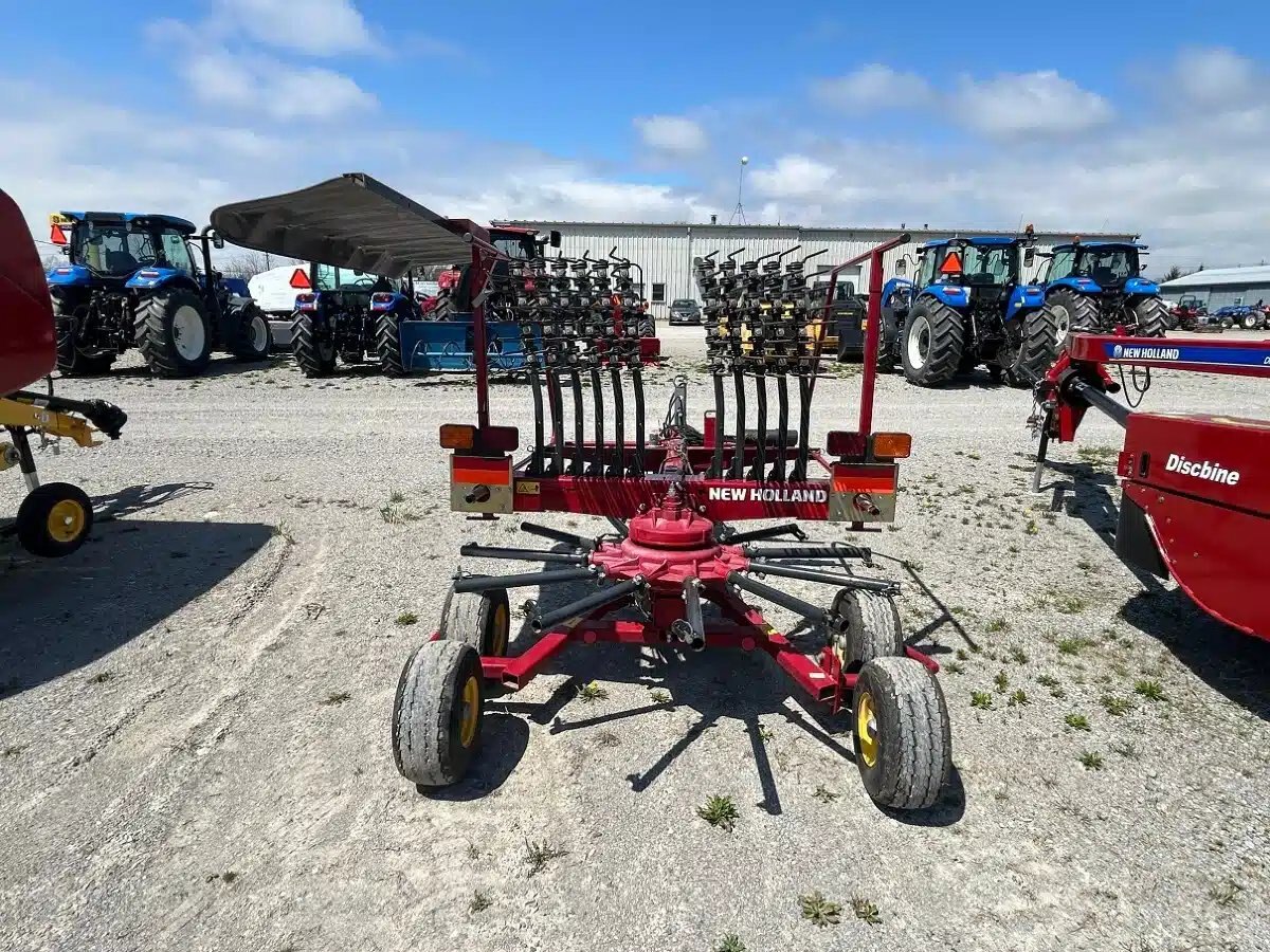 2016 New Holland PROROTOR 3114