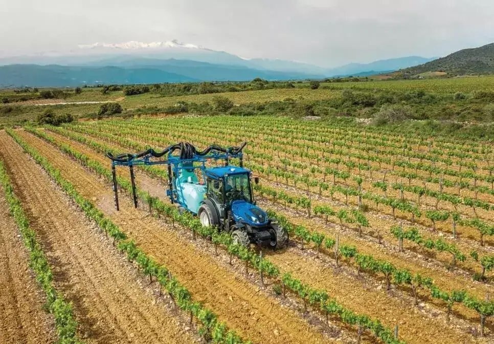 New Holland T4 F/V Specialty Series T4.100V ROPS