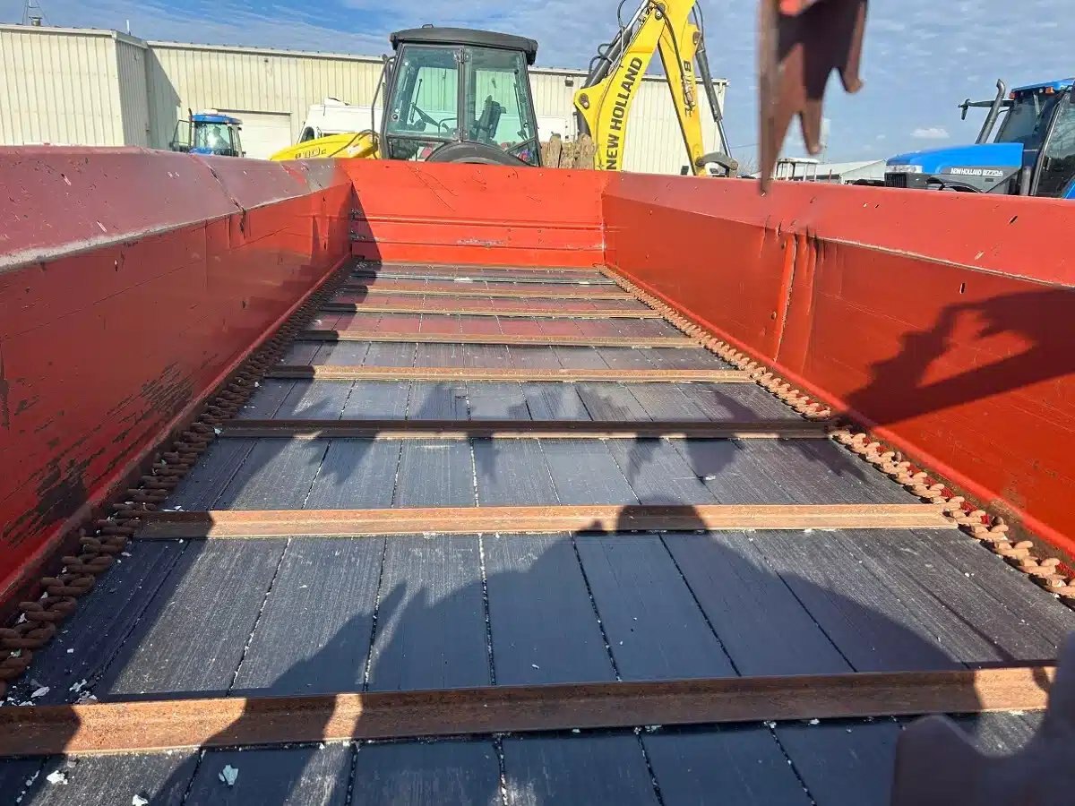 2005 New Holland 185