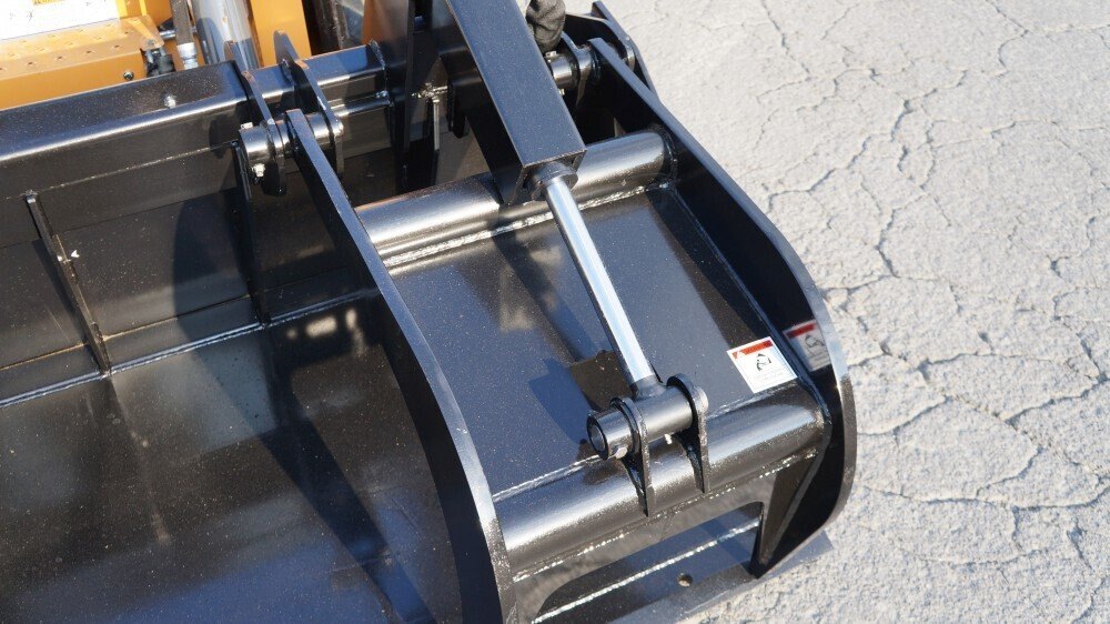Blue Diamond GRAPPLE BUCKET – SEVERE DUTY