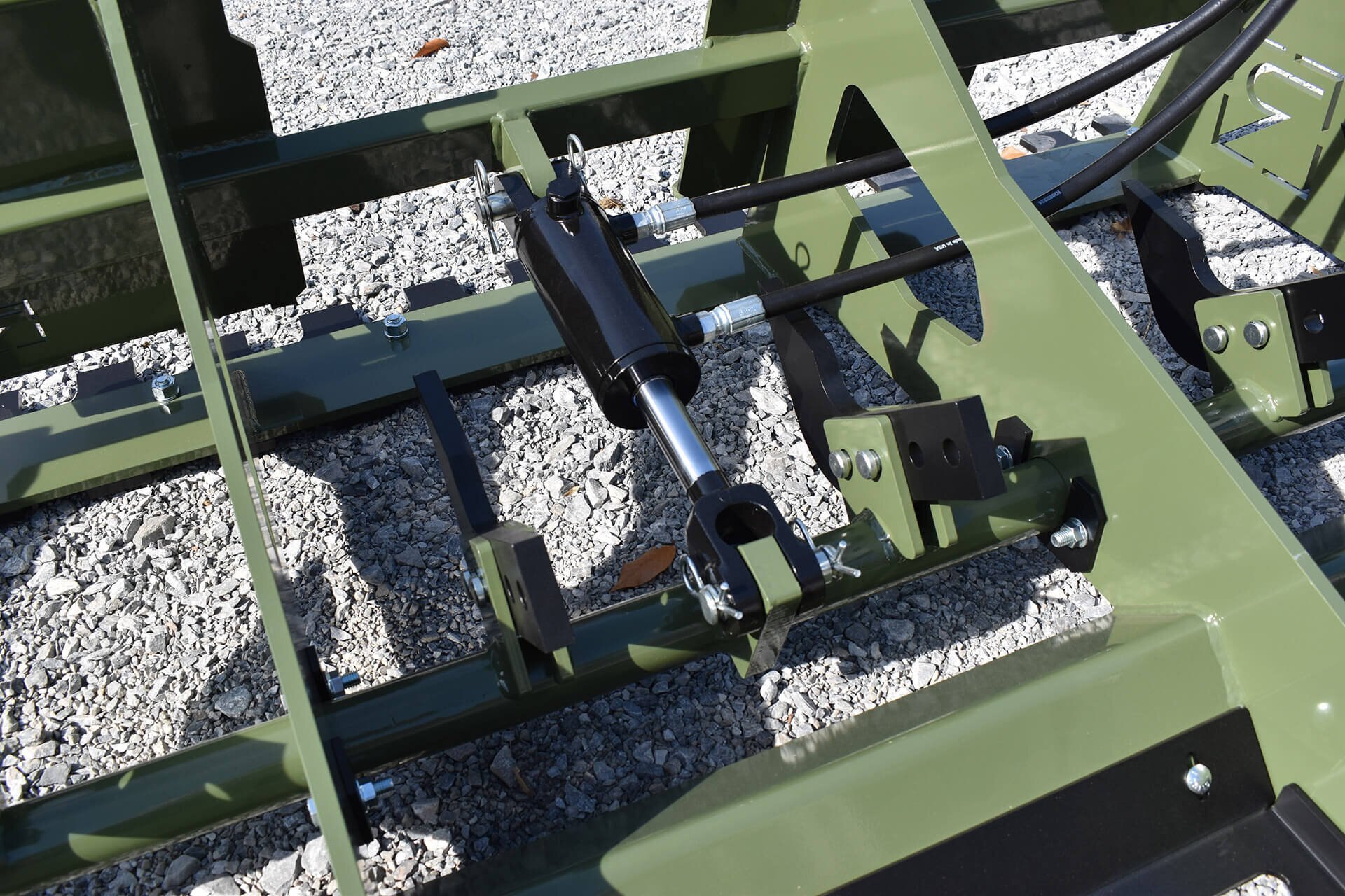 Heavy Duty Land Leveler Roadrunner