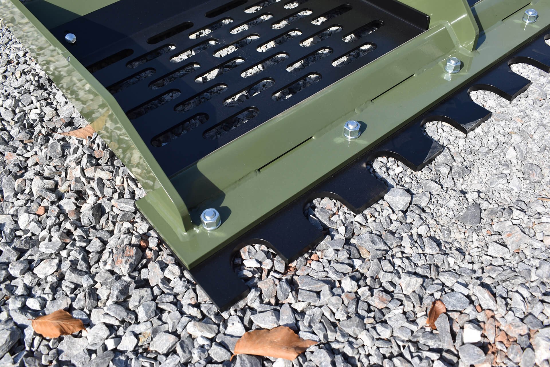 Heavy Duty Land Leveler Roadrunner