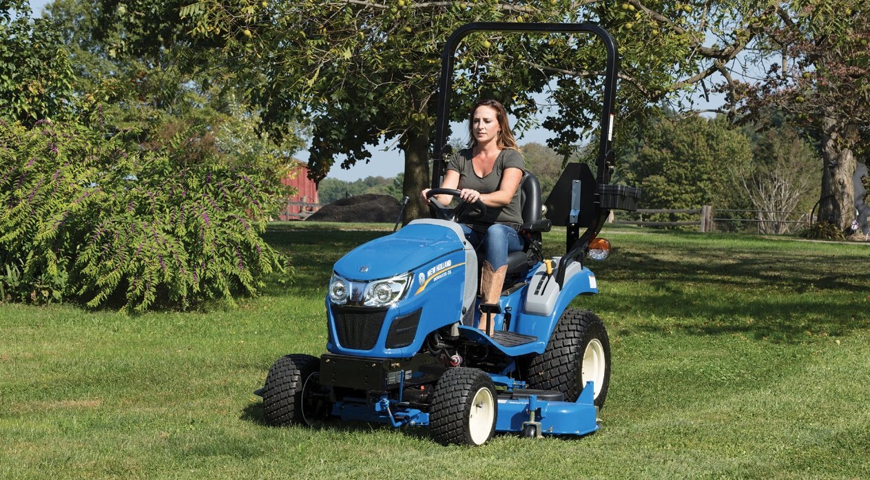 New Holland WORKMASTER™ 25S Sub Compact WORKMASTER™ 25S Open Air + 100LC Loader + 160GMS Mower