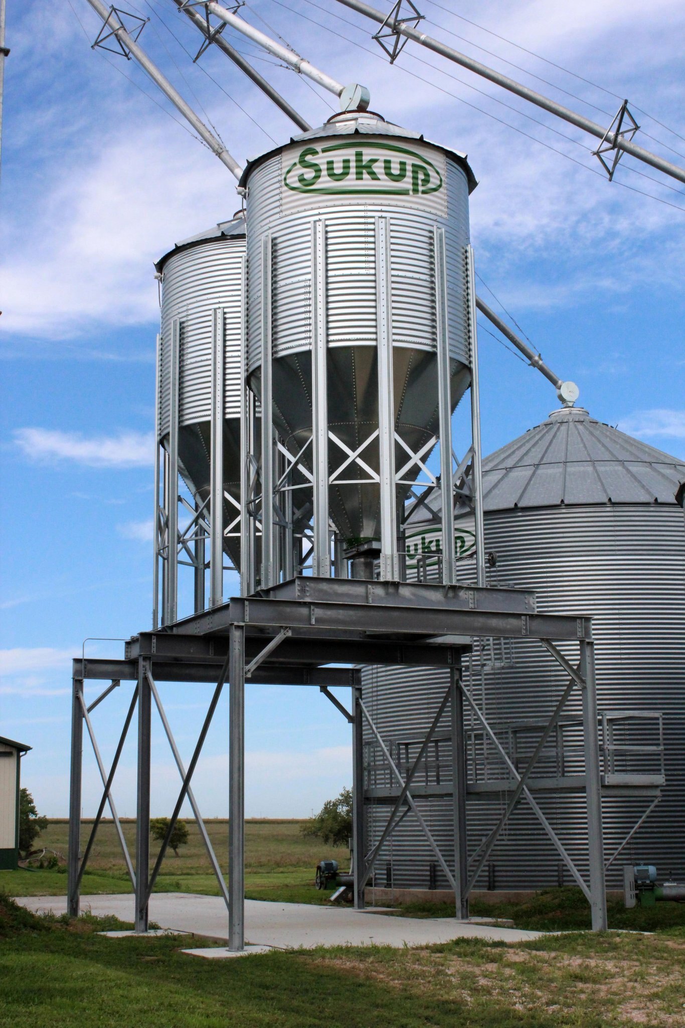 Sukup Medium Duty Hopper Bins