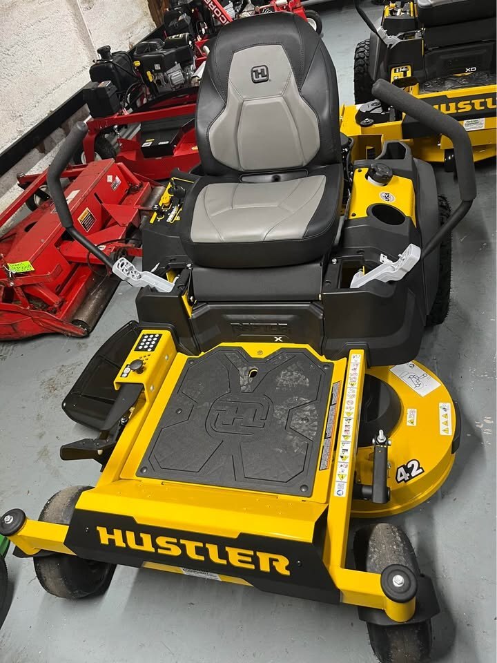 Hustler Zero Turn Raptor XDX