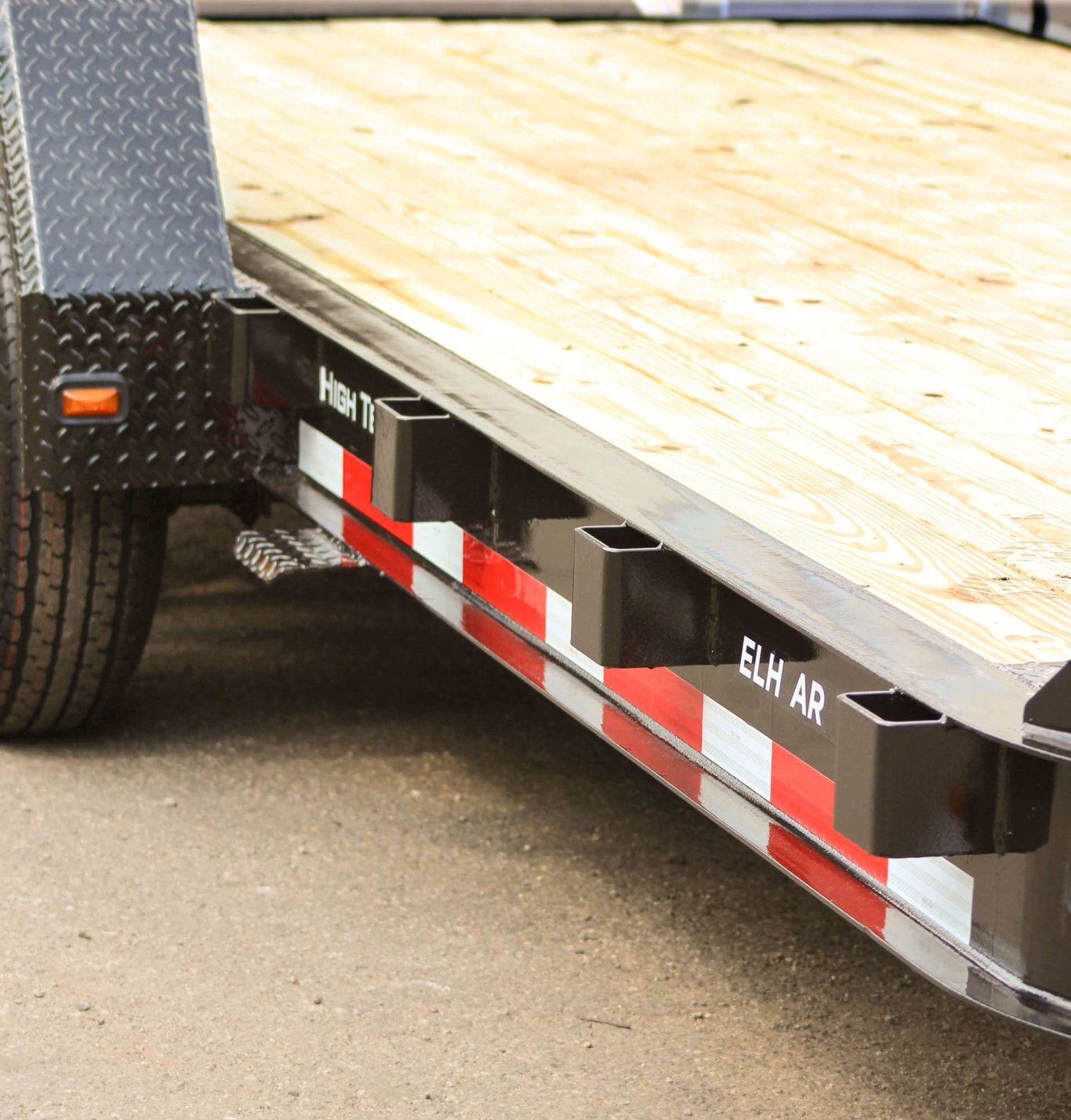 New! Moritz AR 22 Float Trailer