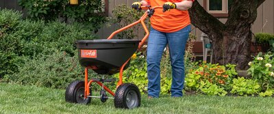 110 LBS Push Type Fertilizer Spreader