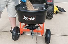 110 LBS Capacity Tow Type Fertilizer Spreader