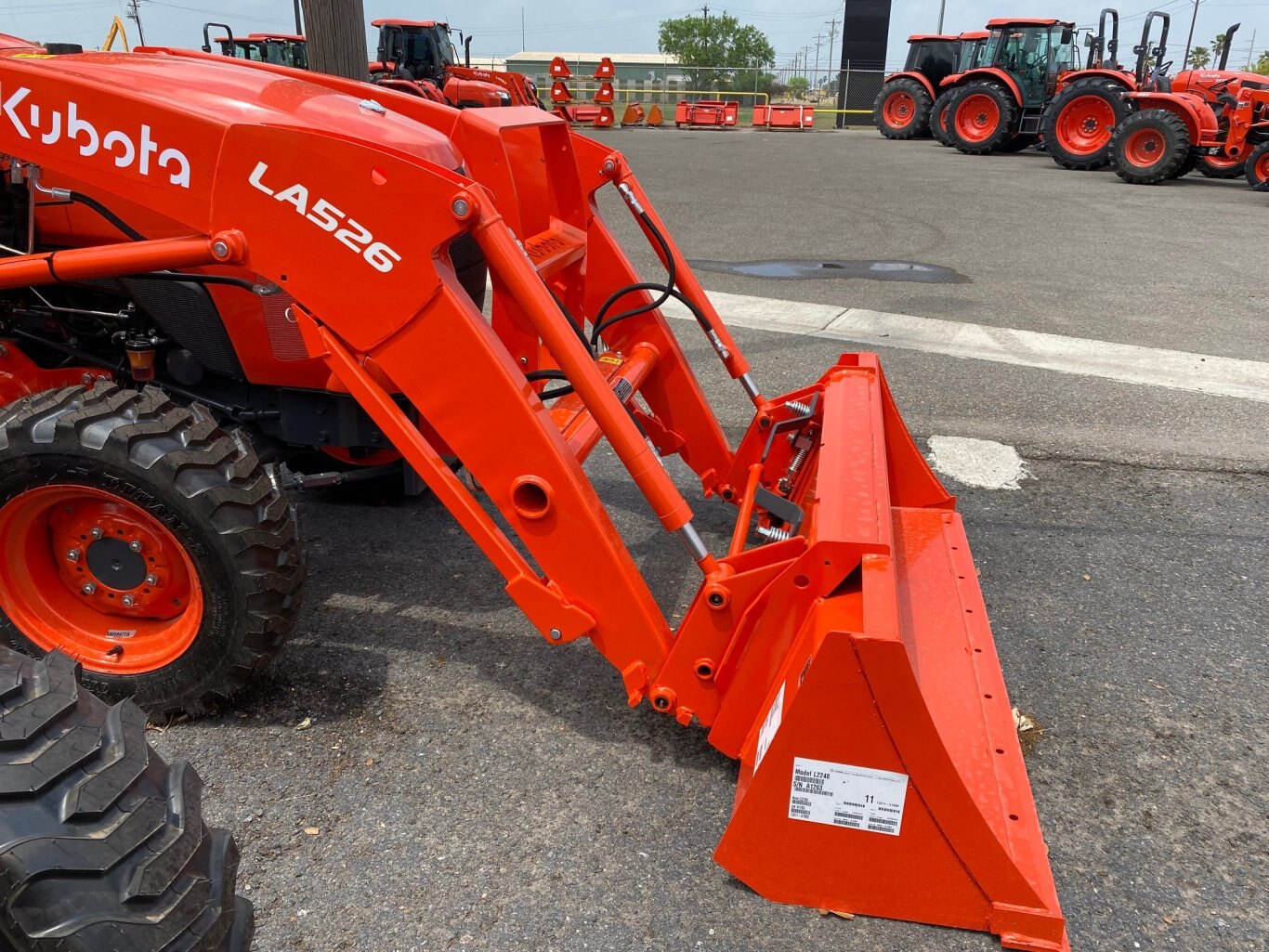 2025 KUBOTA LA526