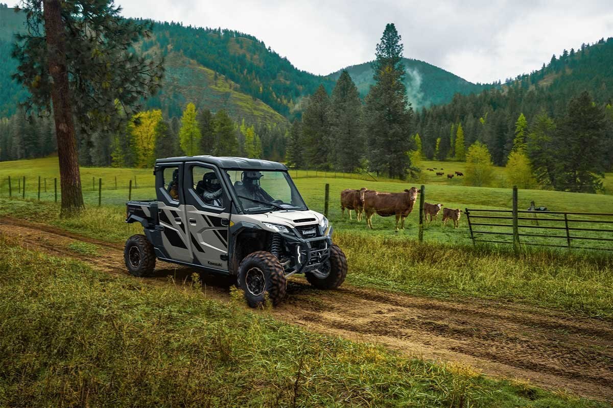 2026 Kawasaki RIDGE CREW HVAC Metallic Bluish Gray