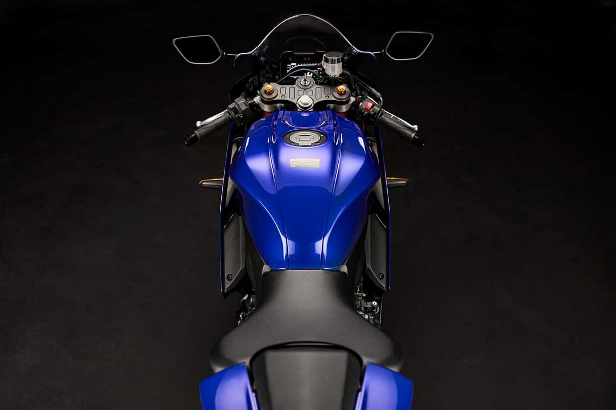 2025 Yamaha YZF R7 Matte Raven Black