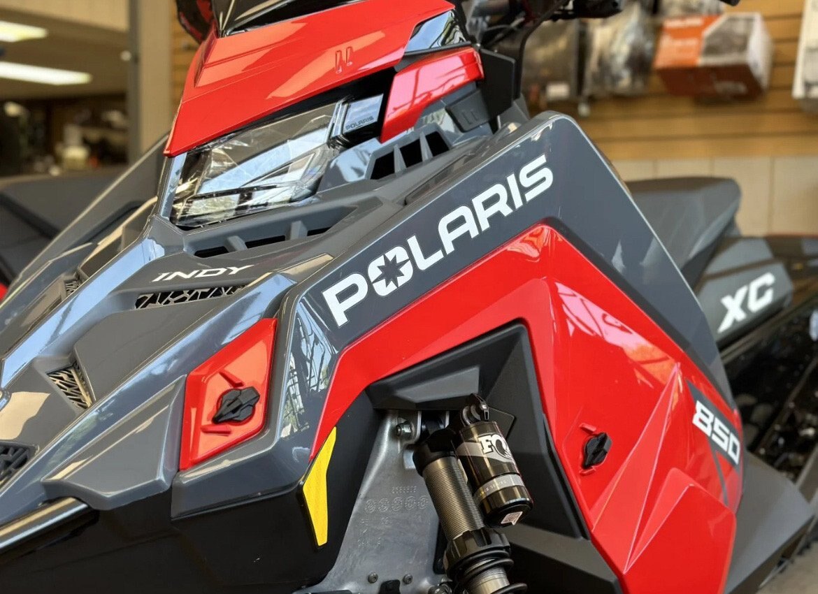 2024 Polaris 850 Switchback XC 146 Red 7S Display