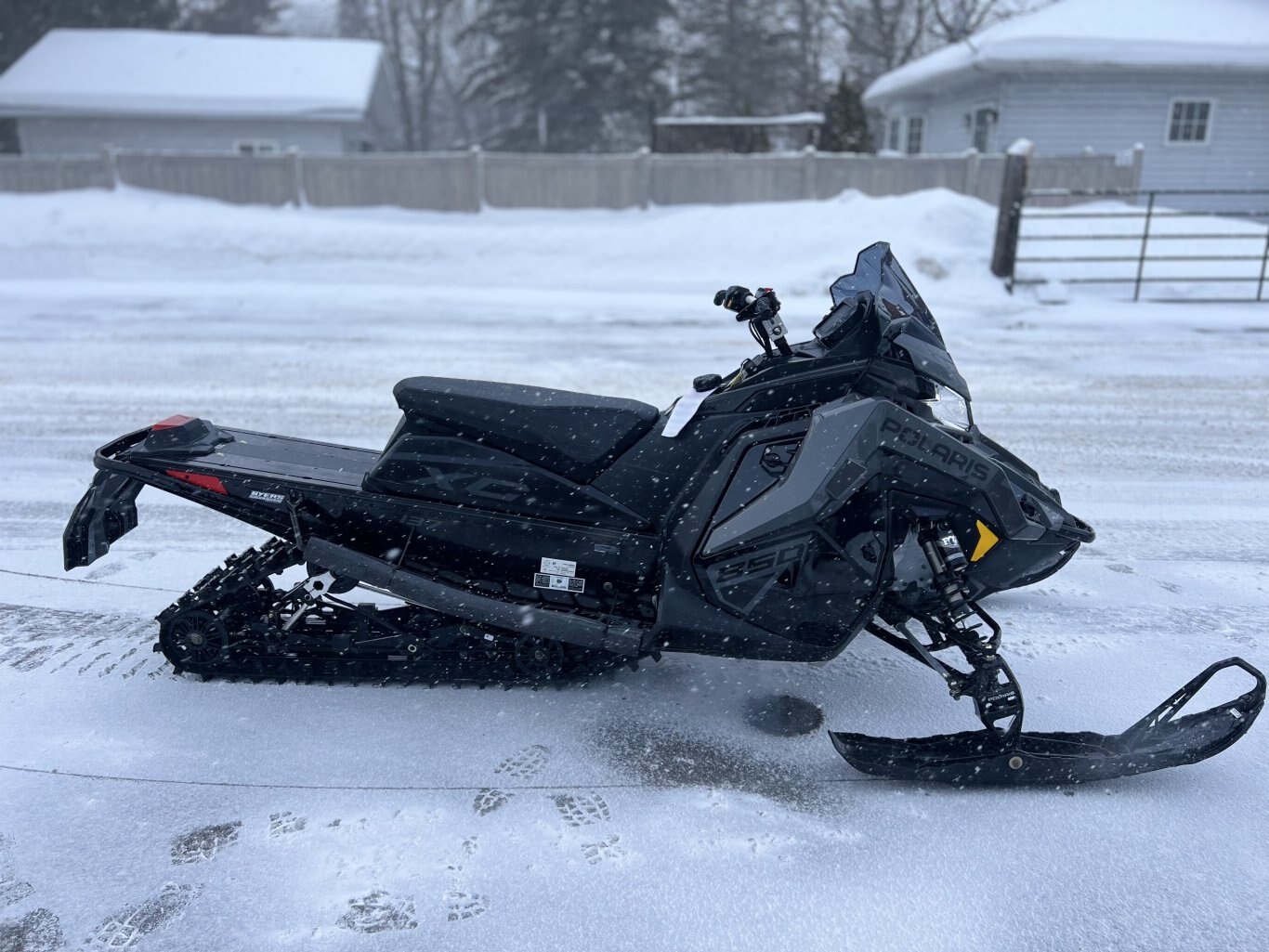 2024 Polaris 850 INDY XC 137 Black