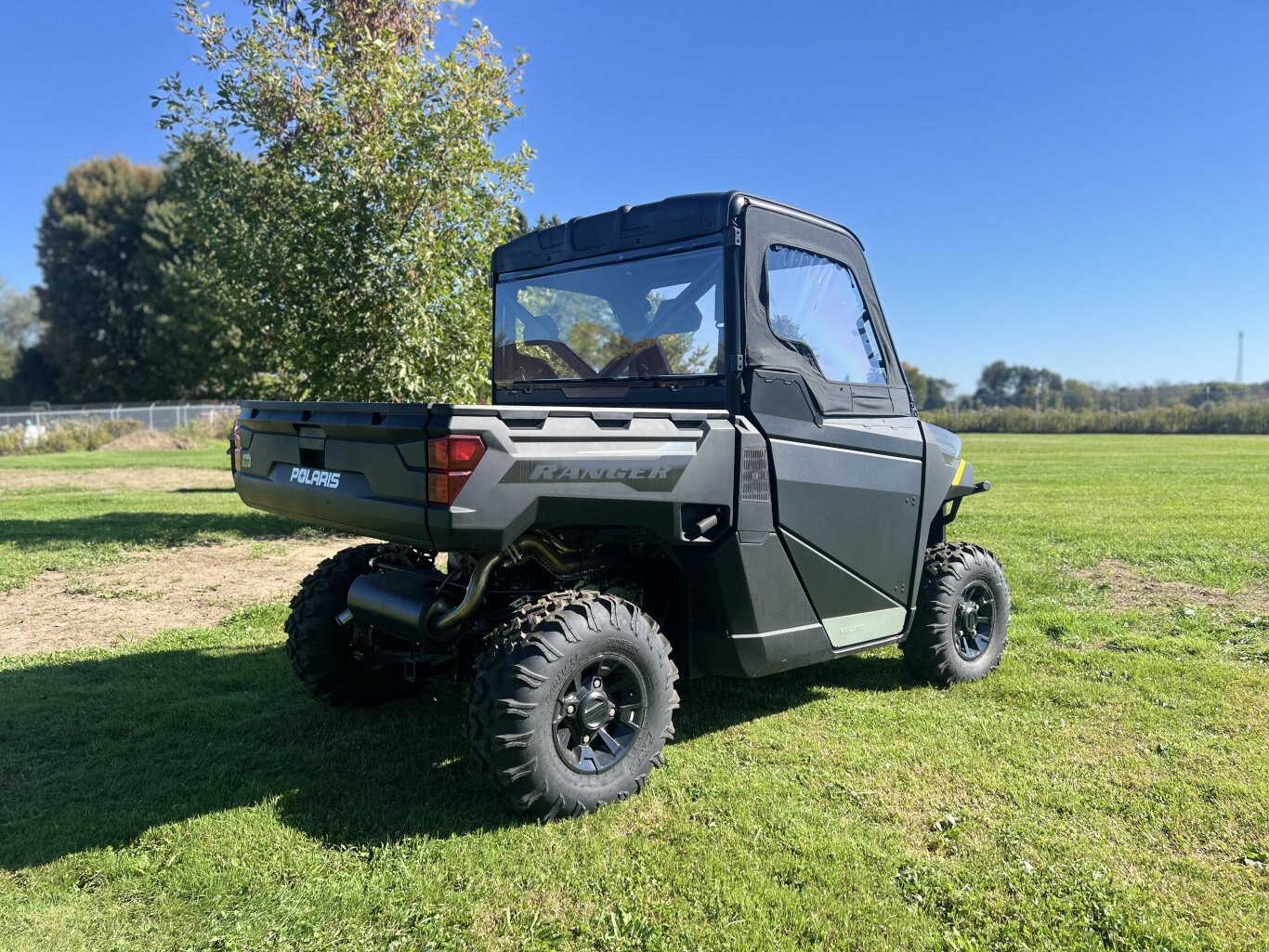 2024 Polaris RANGER 1000 PREMIUM GRANITE GRAY w/ Cab, Winch