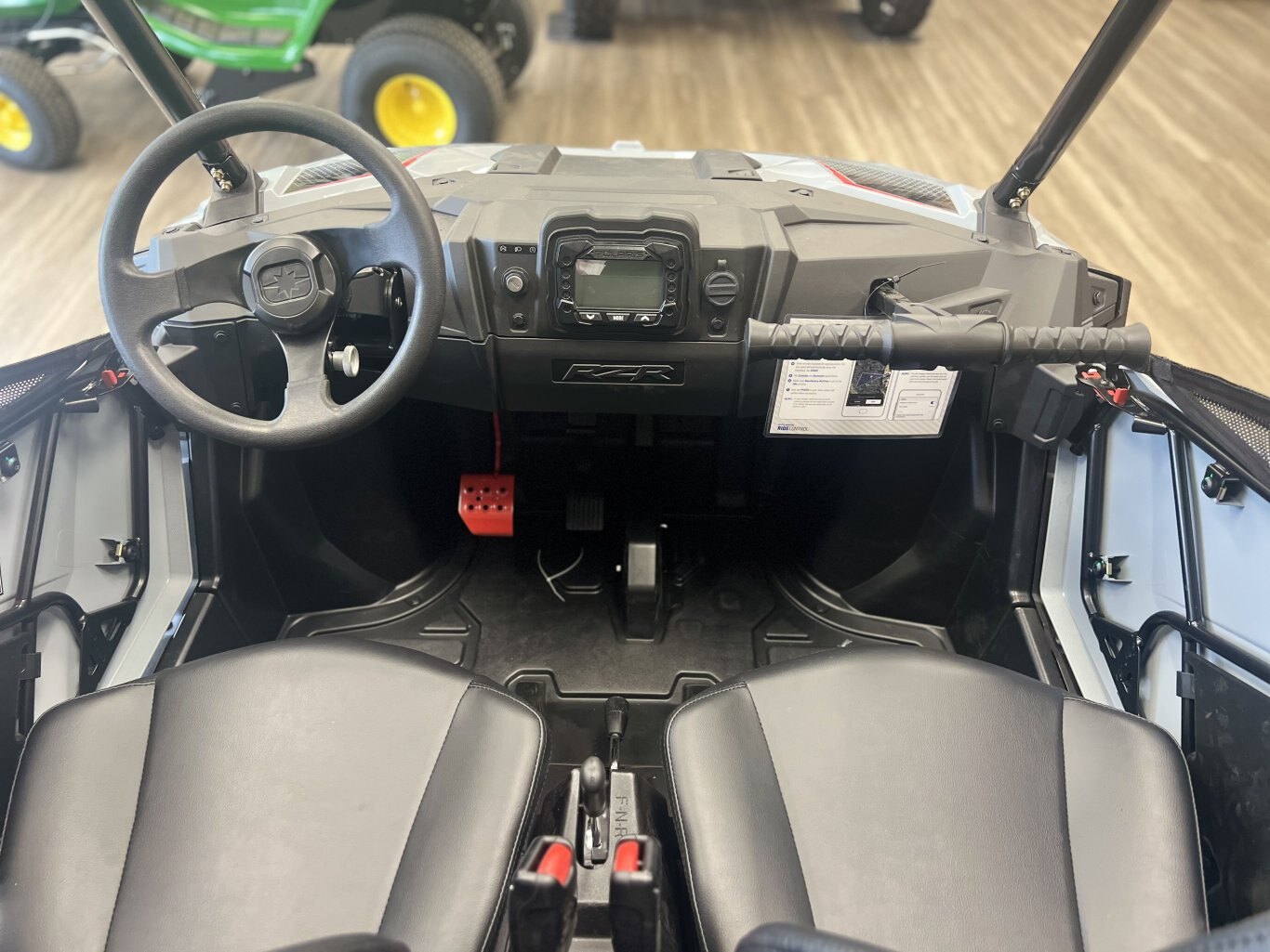 2024 Polaris RZR 200 EFI