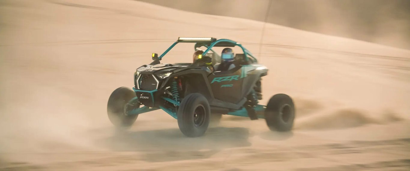 2025 Polaris RZR Pro R 4 Ultimate Black Crystal / Radiant Green