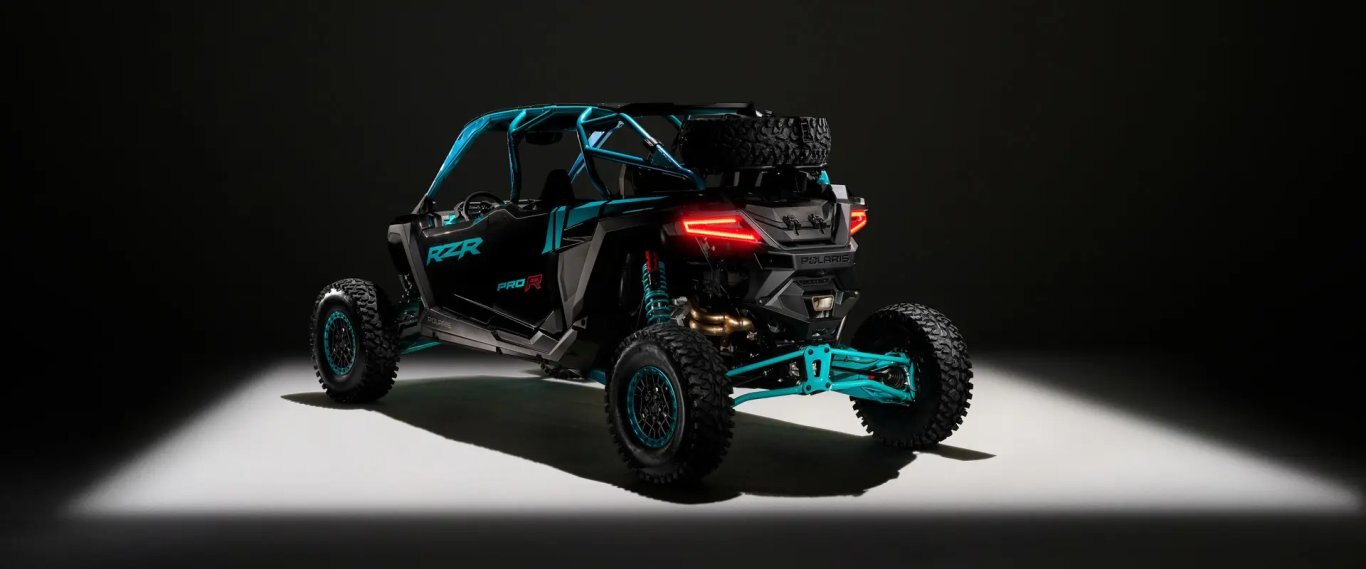 2025 Polaris RZR Pro R Ultimate Black Crystal / Radiant Green