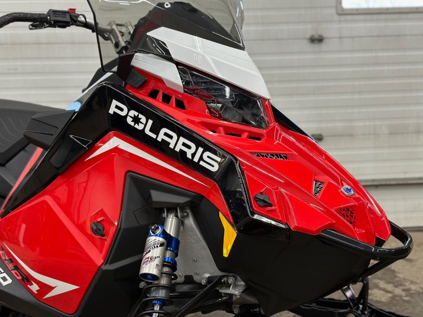 2022 Polaris 850 INDY VR1 137 RED