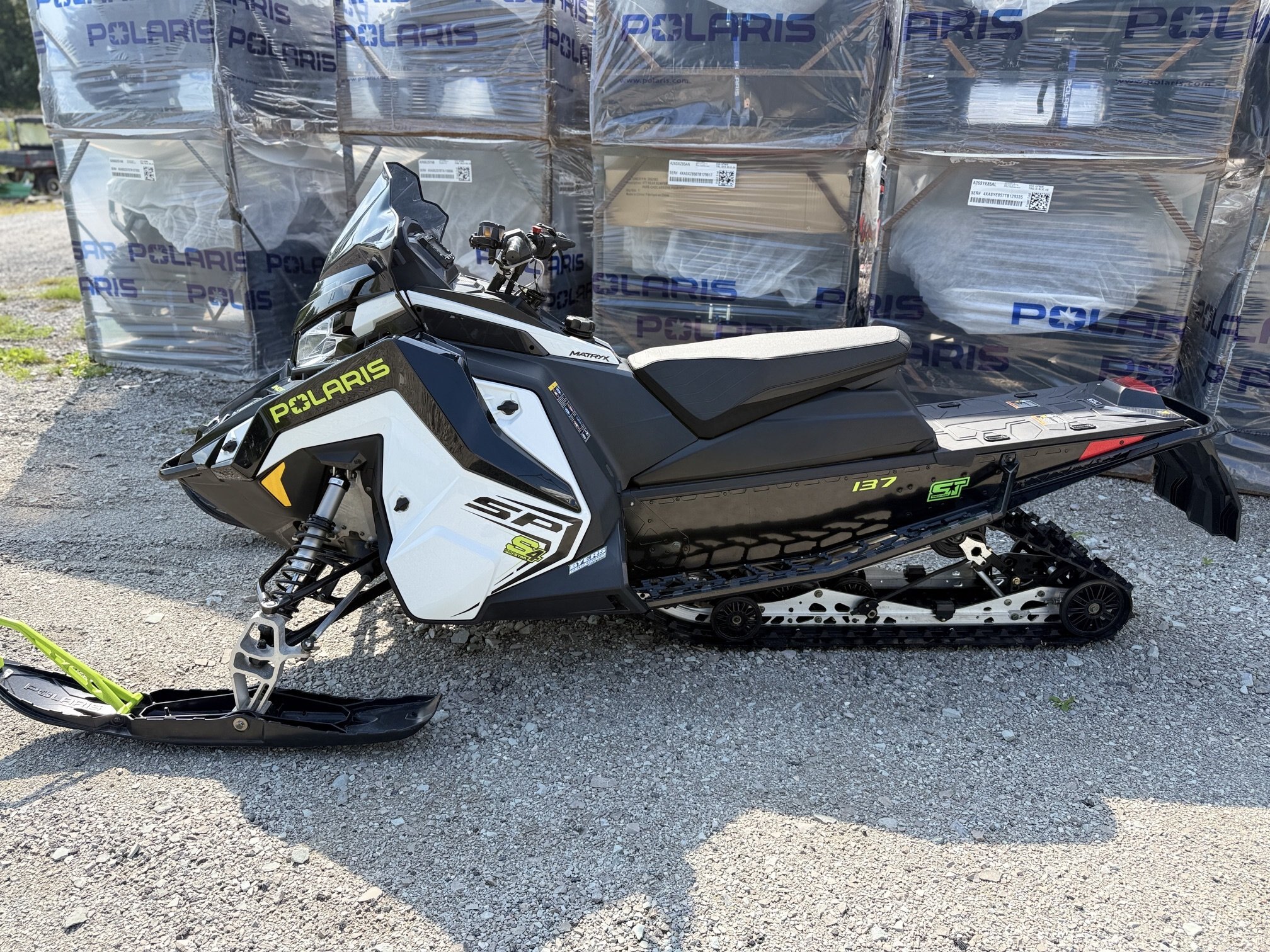2026 Polaris PROSTAR S4 INDY SP 137 White Lightning Demo