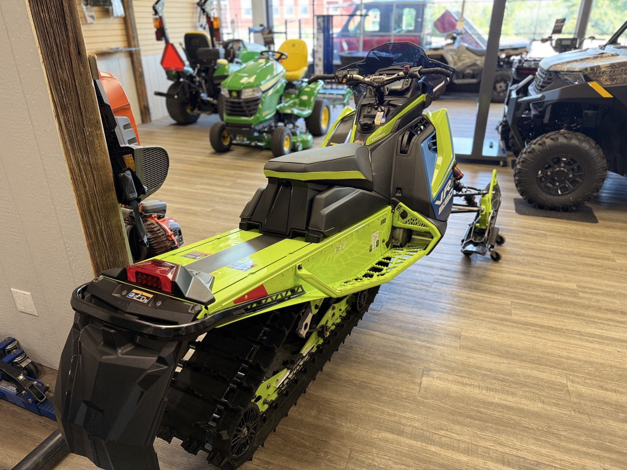 2026 Polaris Patriot 650 INDY VR1 137 DYNAMIX Demo