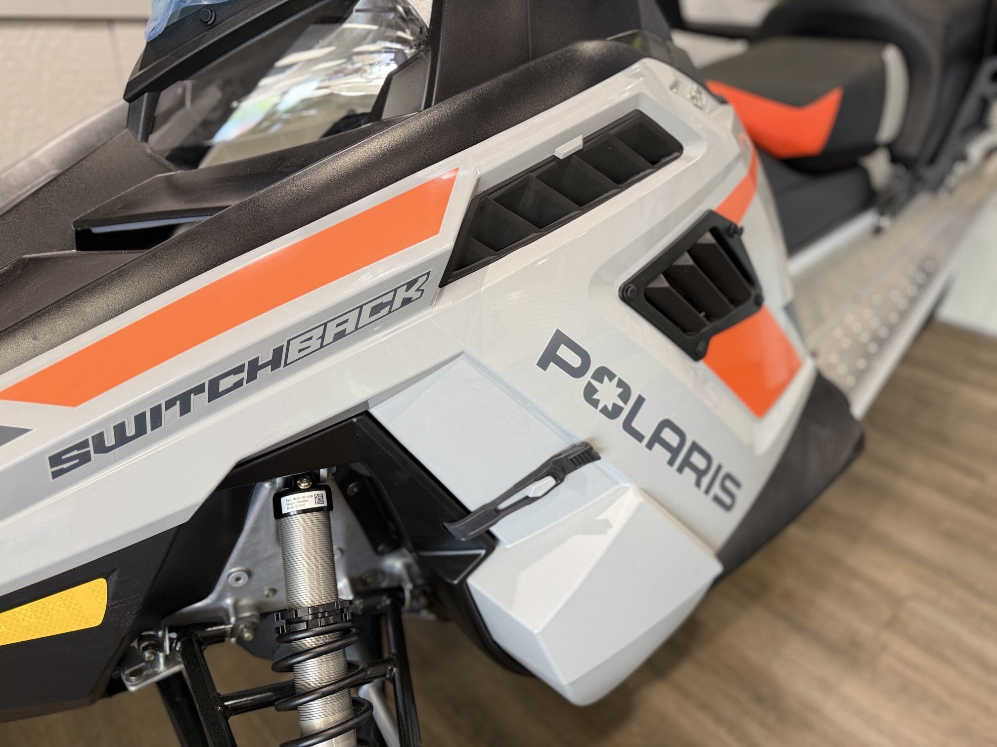 2025 Polaris 550 SWITCHBACK SPORT 144 w/ 2 up Seat