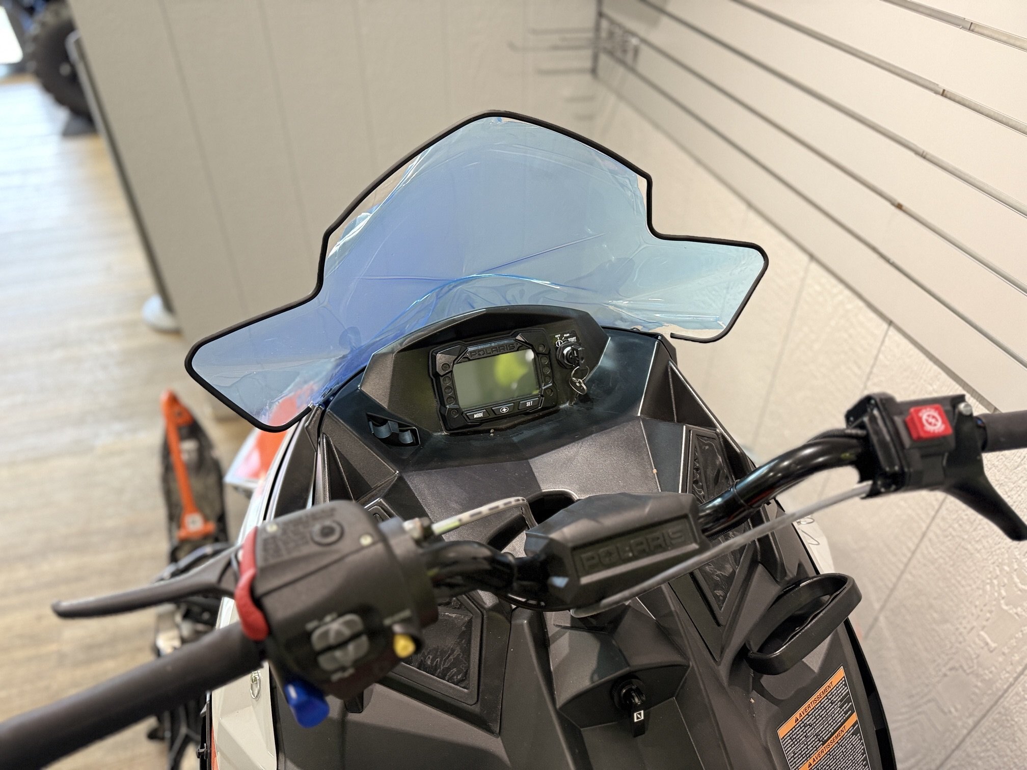 2025 Polaris 550 SWITCHBACK SPORT 144 w/ 2 up Seat