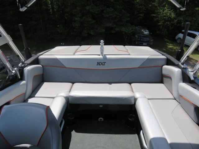 2017 Mastercraft NXT 20