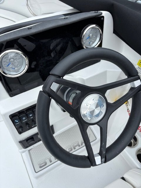 2025 Stingray 172 SC