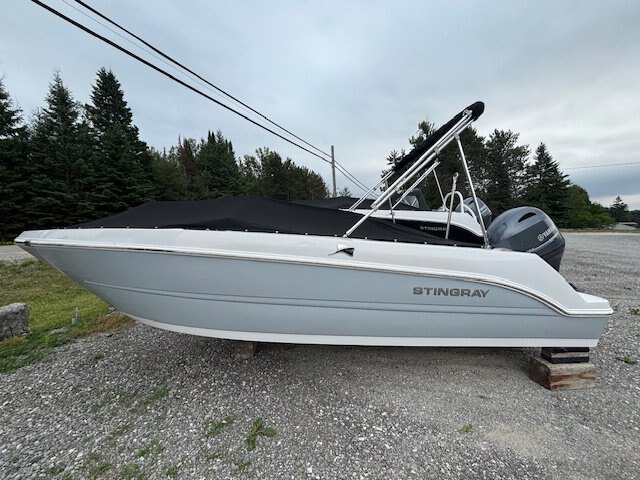 2025 Stingray 172 SC