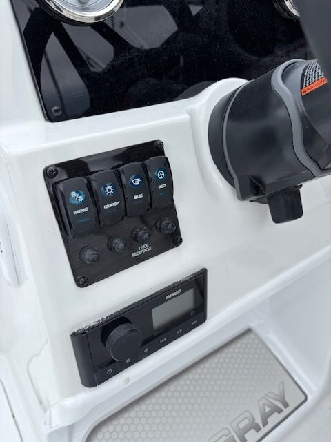 2025 Stingray 172 SC