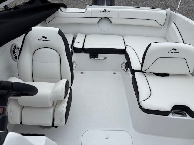 2025 Stingray 172 SC