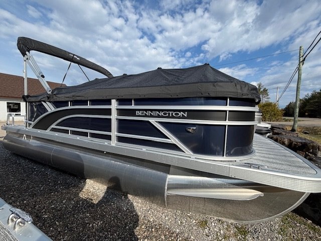 2025 Bennington 20SVL