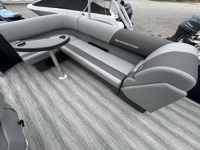 2025 Bennington 20SVL