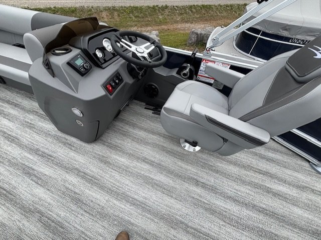 2025 Bennington 20SVL