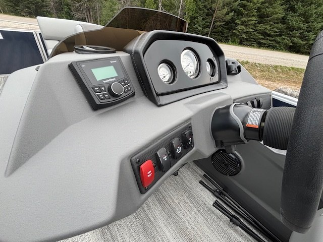 2025 Bennington 20SVL