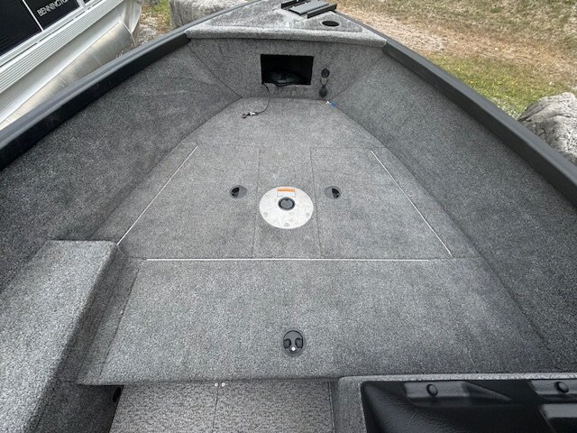 2022 Alumacraft Escape 165CS