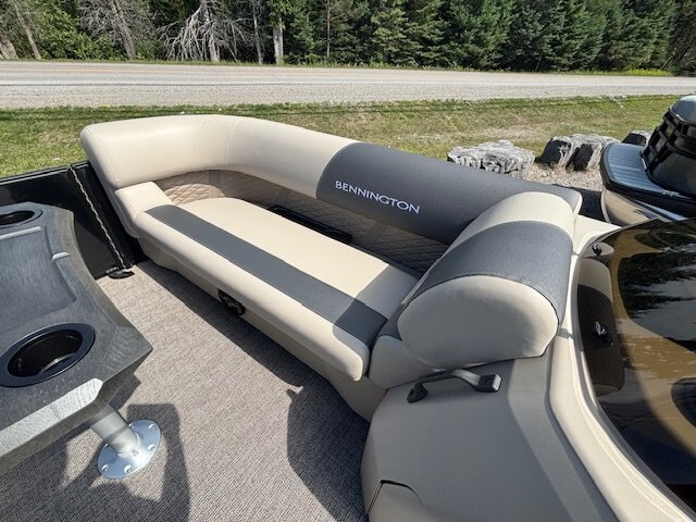 2026 Bennington 21SSB