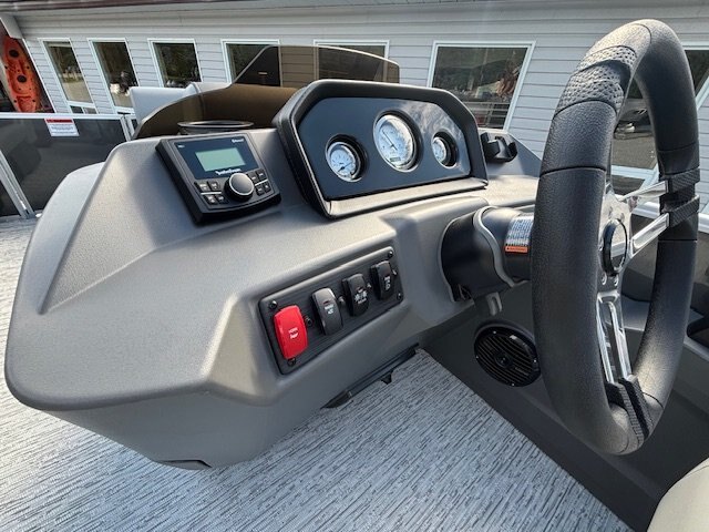 2026 Bennington 18SVL