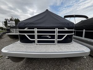 2026 Bennington 16SL