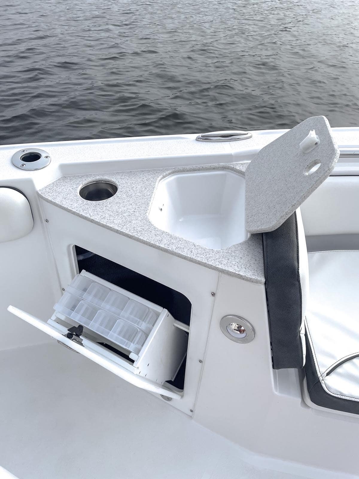 Stingray 24HY (CC)