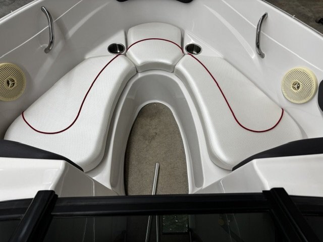 2011 Four Winns 180SS