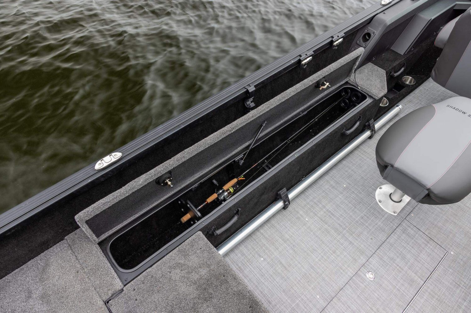 2027 Alumacraft Competitor 210X Sport