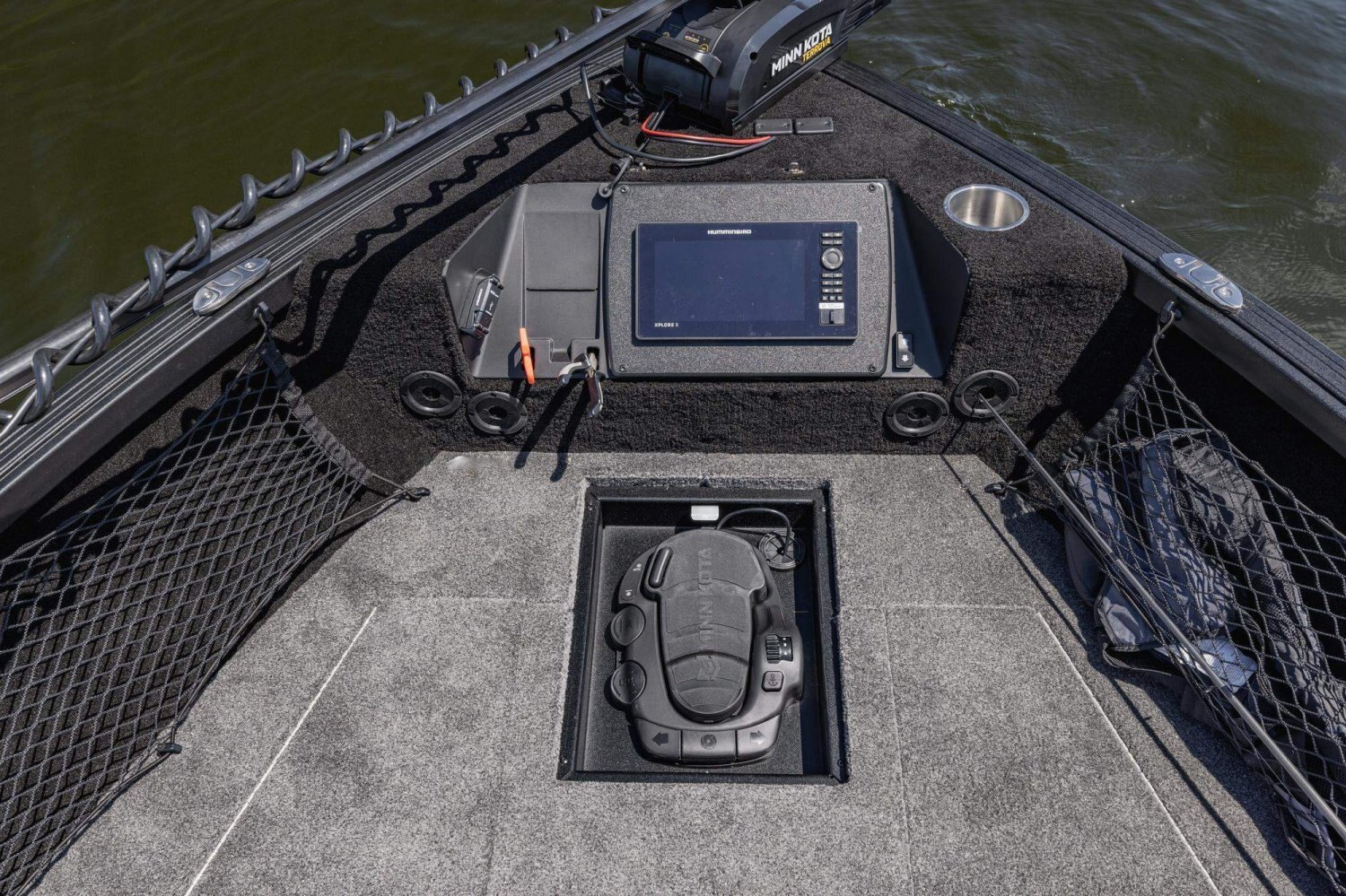 2027 Alumacraft Competitor 200X Side Console