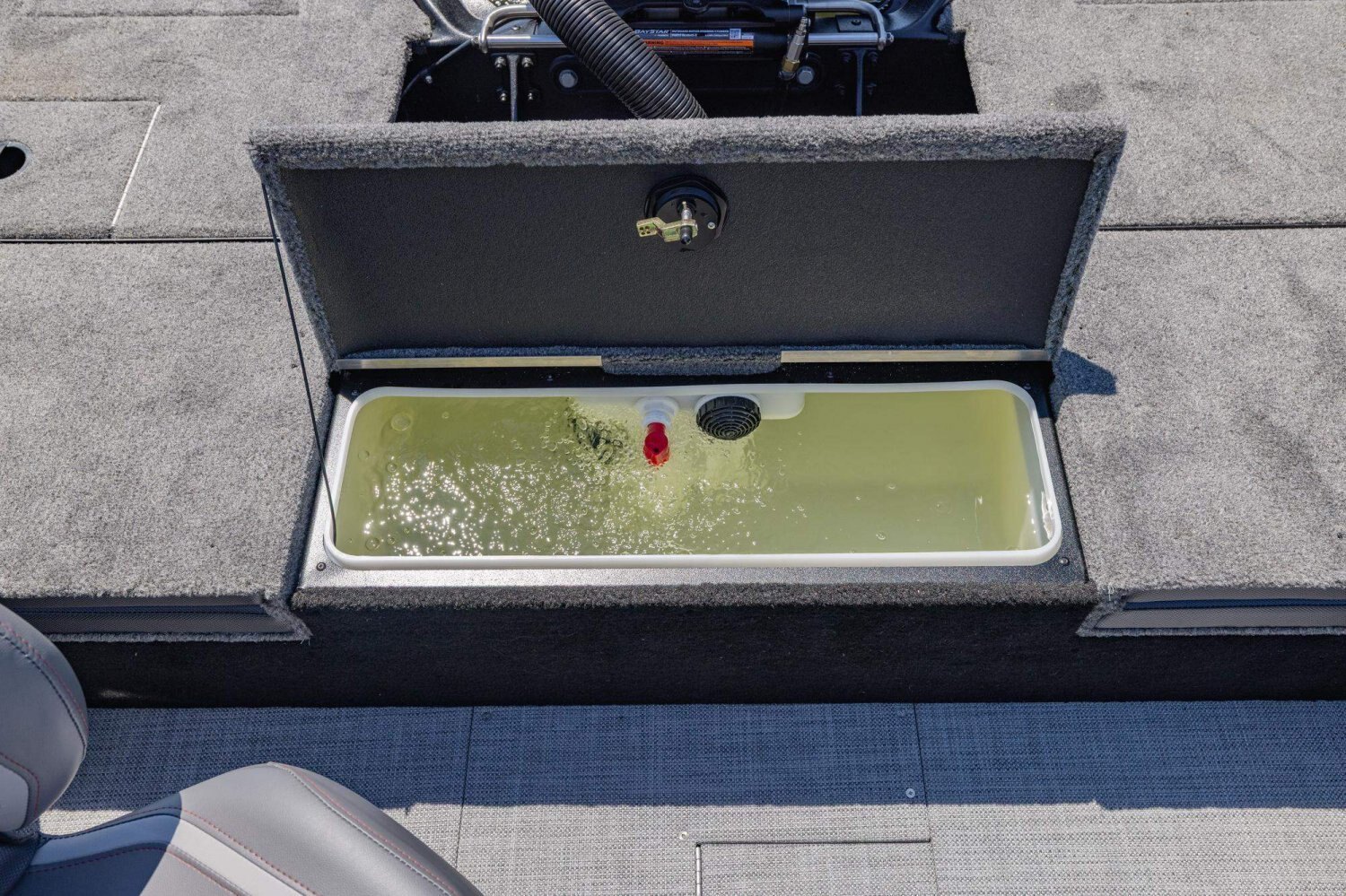 2027 Alumacraft Competitor 190X Side Console