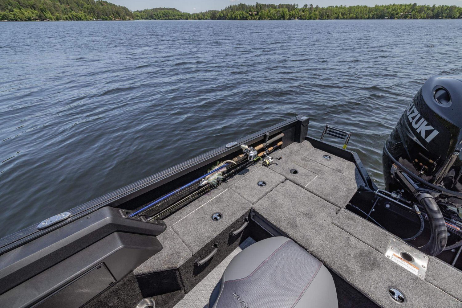 2027 Alumacraft Competitor 190X Side Console