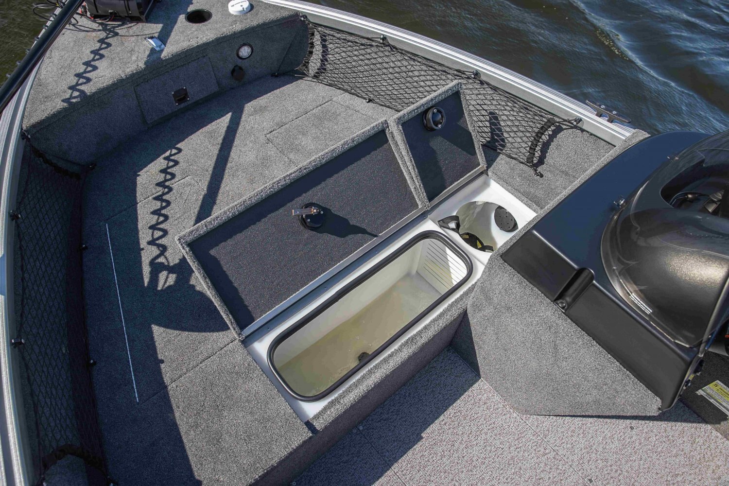 2027 Alumacraft Classic 165 Side Console
