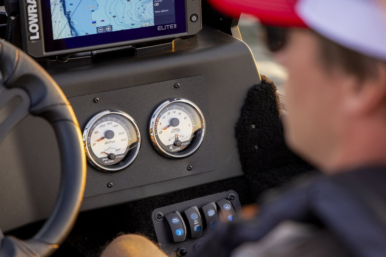 2027 Alumacraft Navigator 175 Sport