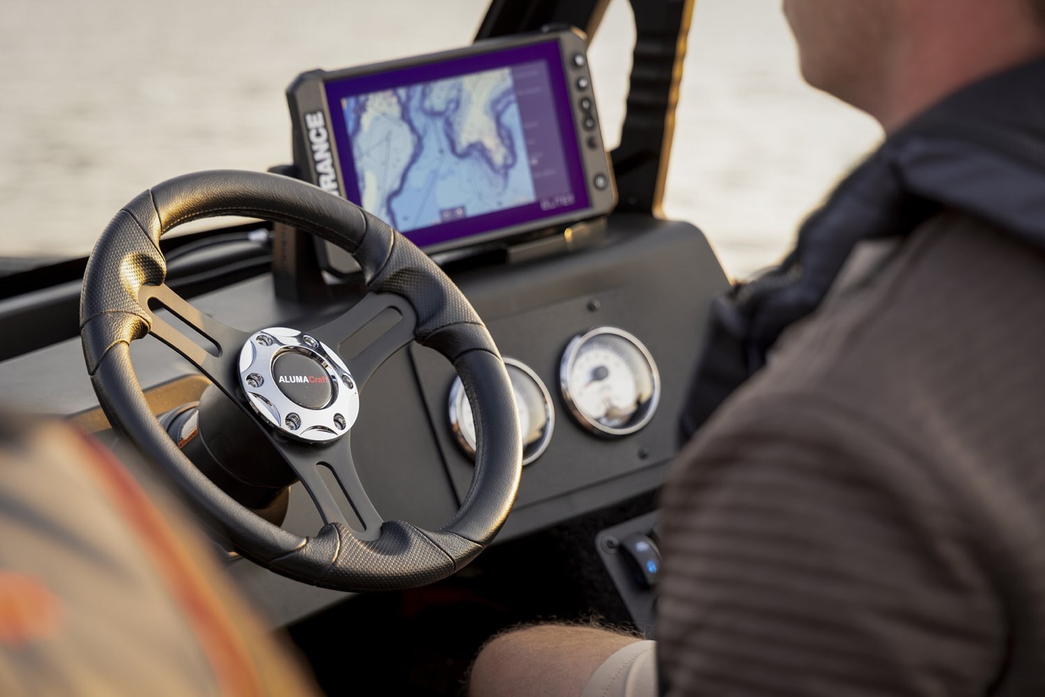 2027 Alumacraft Navigator 165 Sport