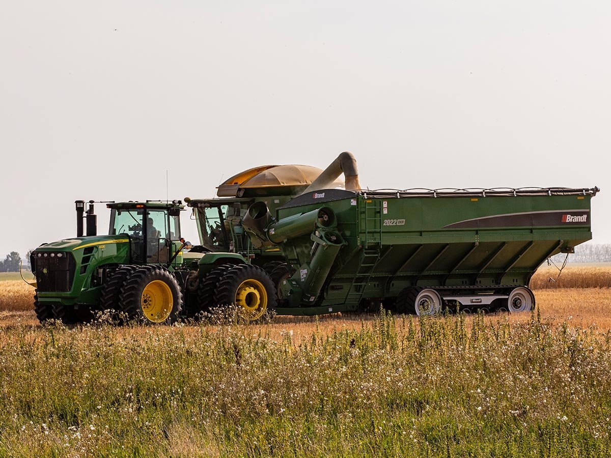 Brandt 1122DXR Grain Cart